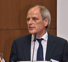 Prof. Dr. Claus Eurich, Institut für Journalistik an der TU Dortmund